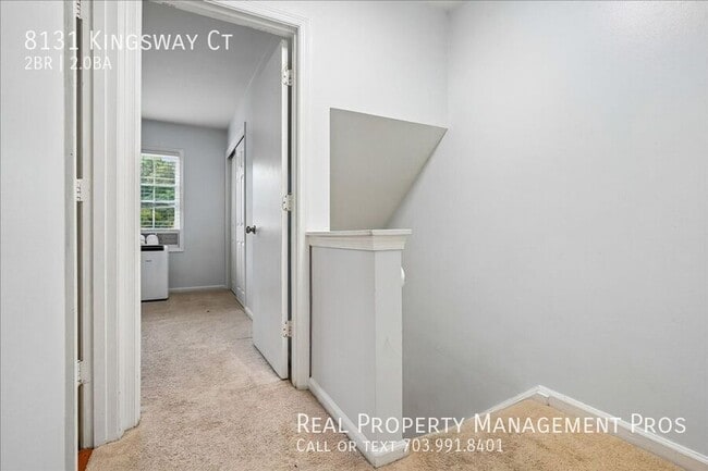 Building Photo - 8131 Kingsway Ct