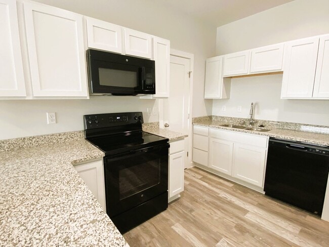 Building Photo - 5474 N Colburn Ct