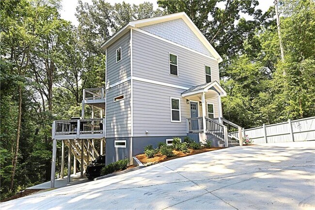 Primary Photo - 2125 Clay Rd SW