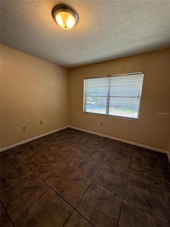 Building Photo - 2644 SW 31st Pl