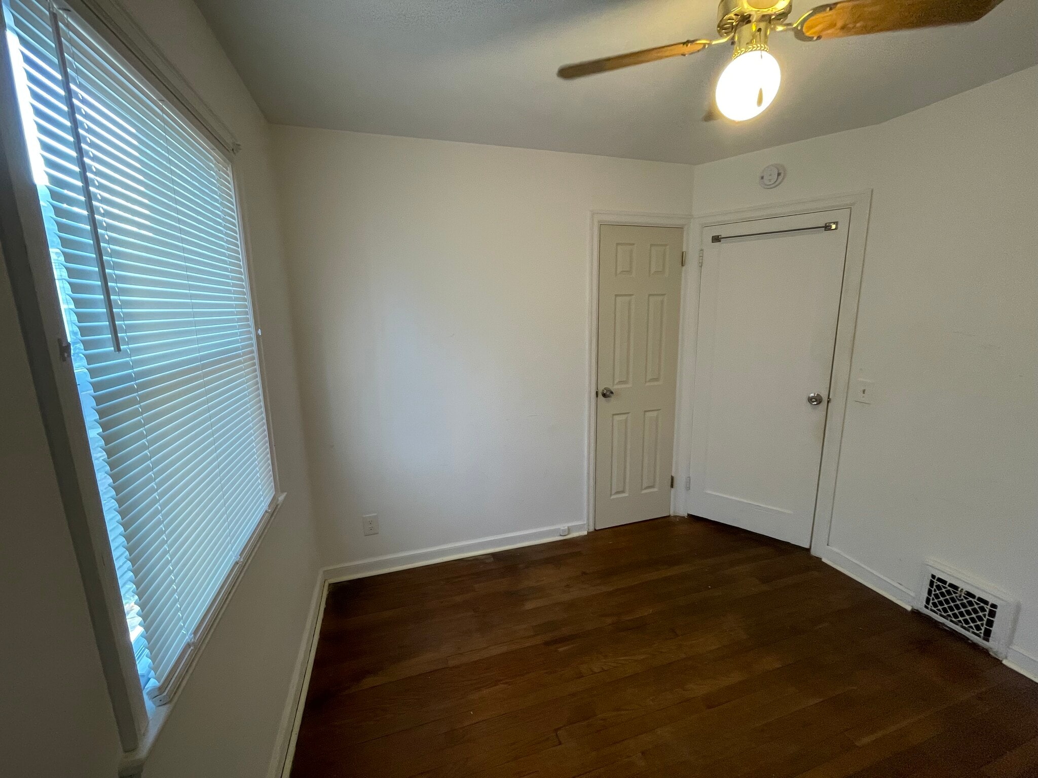 Building Photo - 112 Howard St