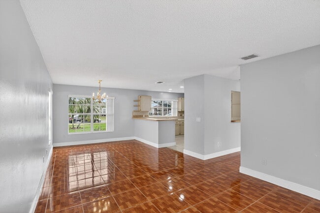 Building Photo - 14912 White Magnolia Ct