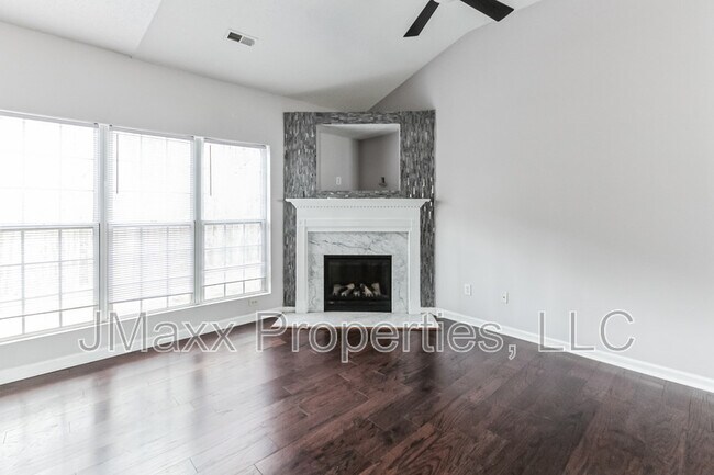 Building Photo - 3690 Brookwood Blvd