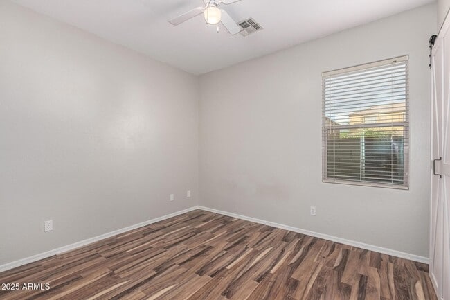 Building Photo - 3433 E Bluebird Pl