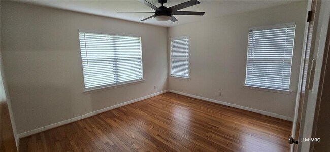 Building Photo - 609 Del Norte St