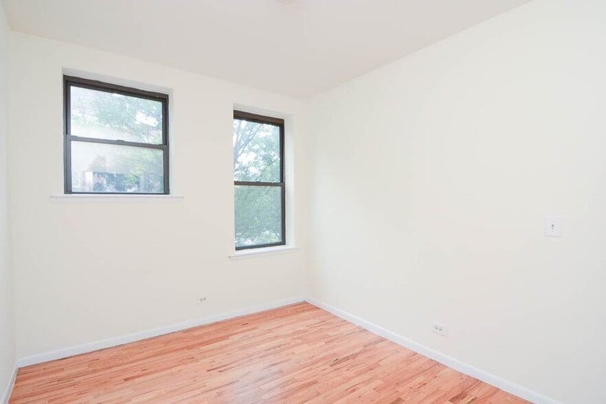 Building Photo - 2319 N Kedzie Blvd
