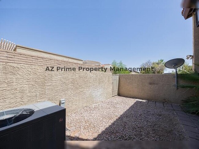 Building Photo - 7835 E Glenrosa Ave