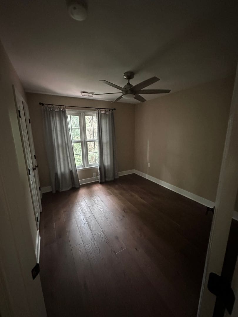 Building Photo - 10205 Chinkapin Dr
