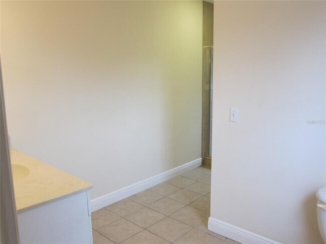 Building Photo - 2602 SW 87th Dr