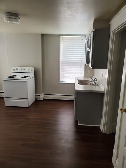 Building Photo - 2314 Indian Mound Ave