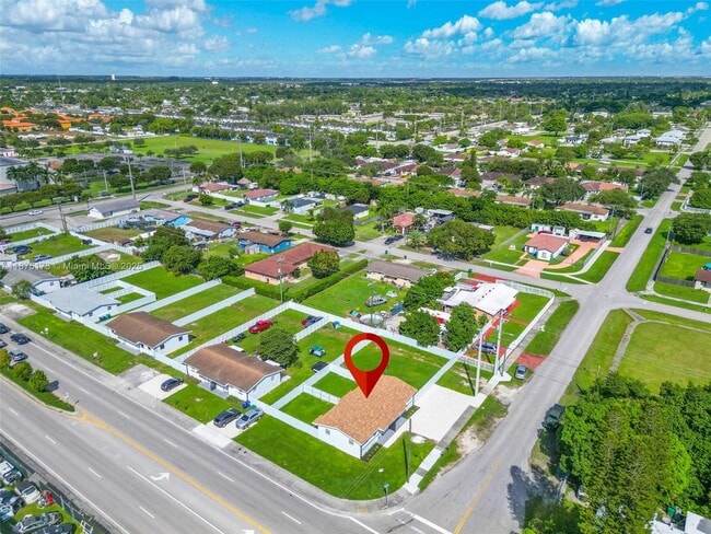 Building Photo - 18350 SW 105th Ave