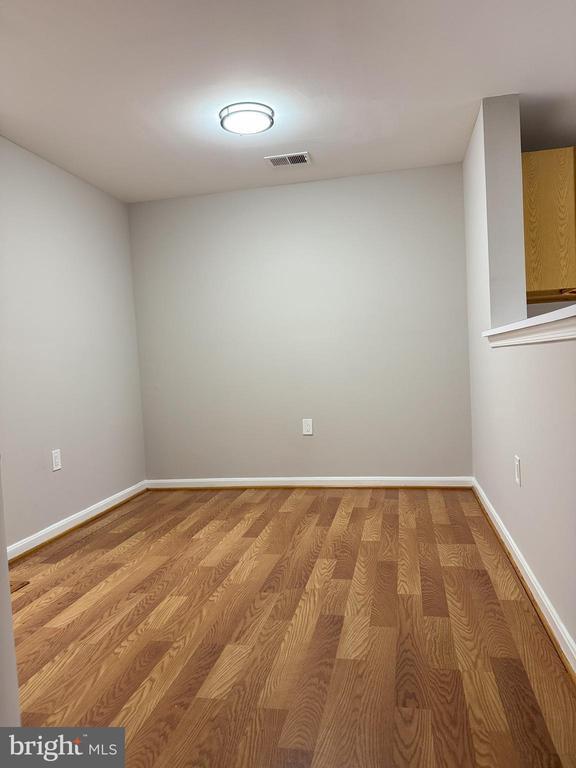 Building Photo - 1061 Gardenview Loop