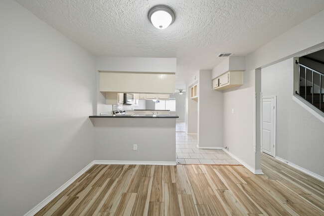 Building Photo - 13464 Castilian Dr