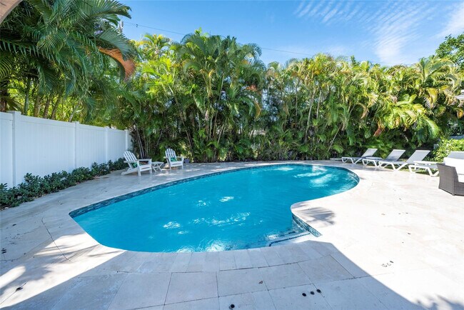 Building Photo - 1959 SE 25th Ave