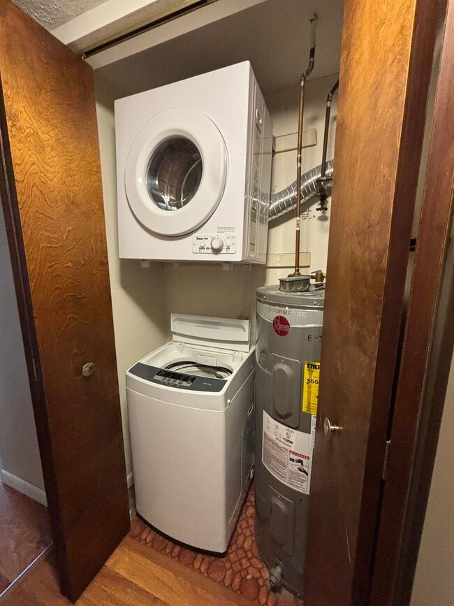 Building Photo - Beautiful 2 Bedroom 2 Bathroom apartment i...