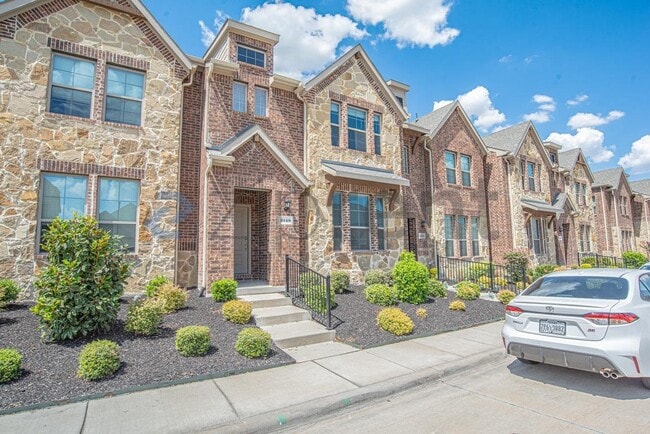 Building Photo - 2149 Buffalo Hill Dr