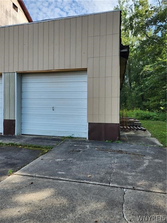 Building Photo - 8845 County