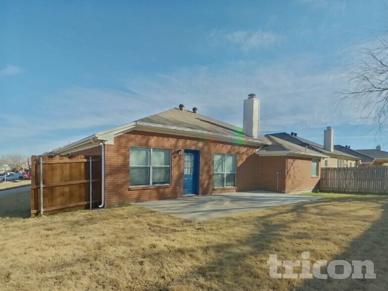 Building Photo - 5749 Imes Ln