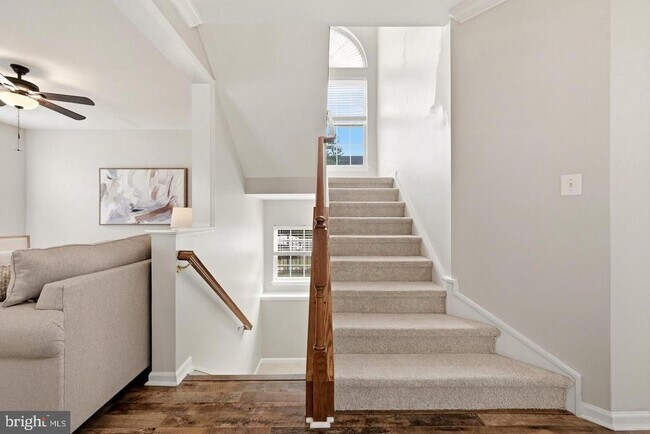 Building Photo - 17037 Loftridge Ln