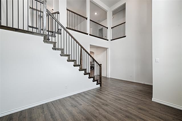 Building Photo - 2427 Grapevine Wy