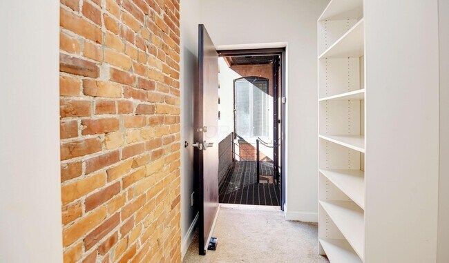 Building Photo - 65 S 5th St