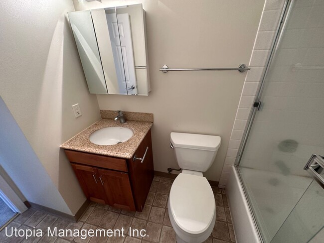 Building Photo - Studio, 1 bath House - 8 Admiral Drive #341