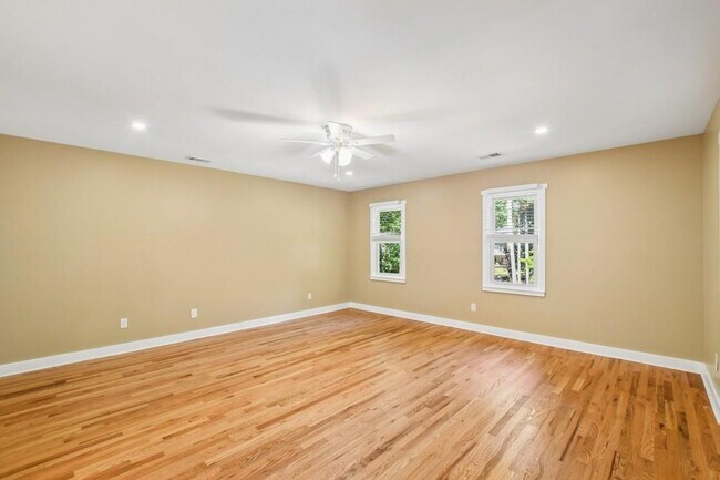 Building Photo - 2799 Brookcliff Landing NE