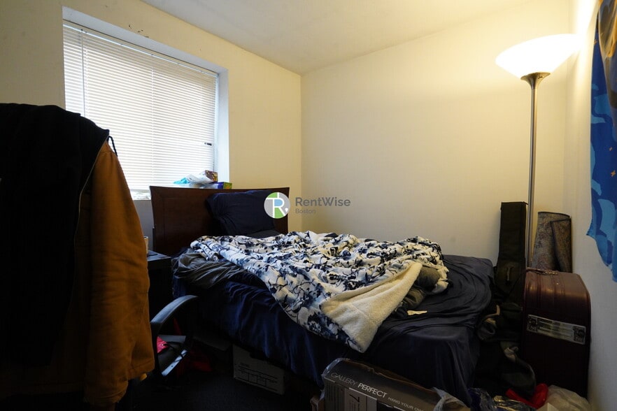 Building Photo - 226 Parker Hill Ave