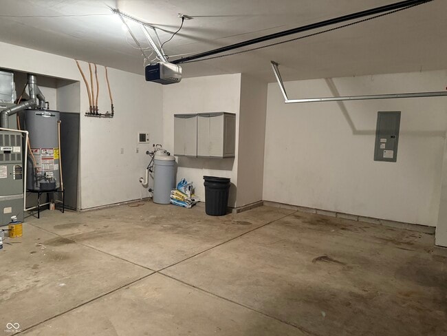 Building Photo - 1055 Woodfield Ct