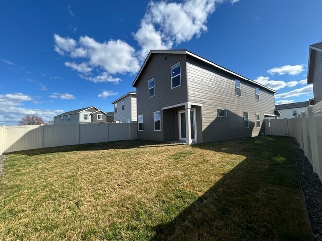 Building Photo - Brand New Construction! 3 Bed + Loft, 2.5 Bath