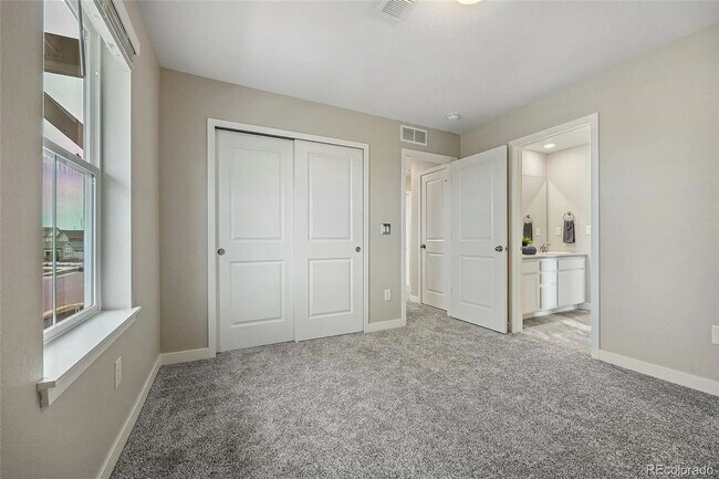 Building Photo - Brand New Next Gen Home in Beautiful Erie!