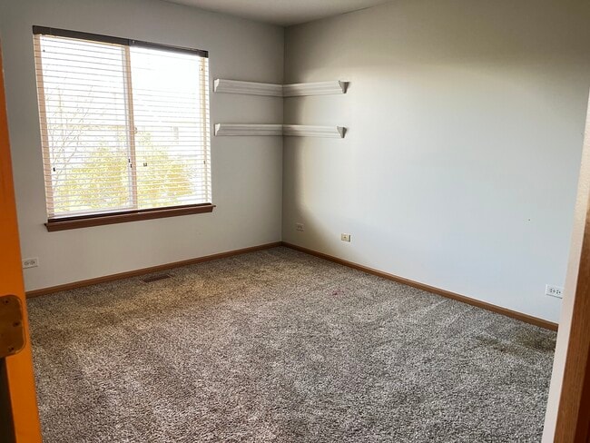 Building Photo - 2289 Grand Pointe Trail