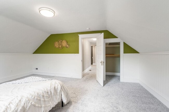 Building Photo - Charming Home in Spokane’s Heart – Unfurnished