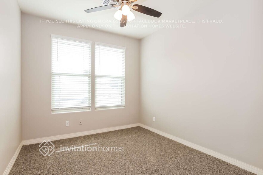 Building Photo - 19638 W Turney Ave