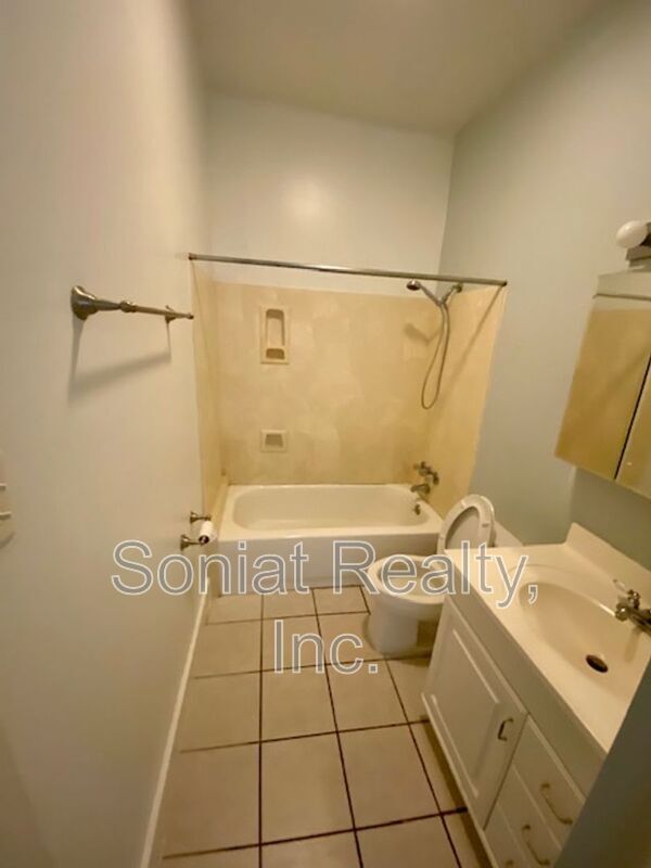 Building Photo - 1928 Burdette St