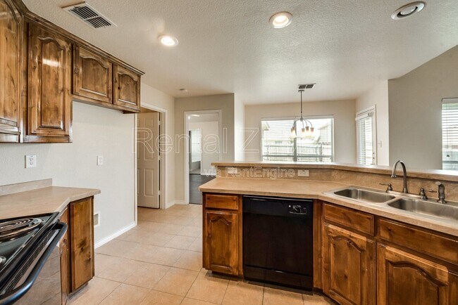 Building Photo - 4216 Summersweet Ln