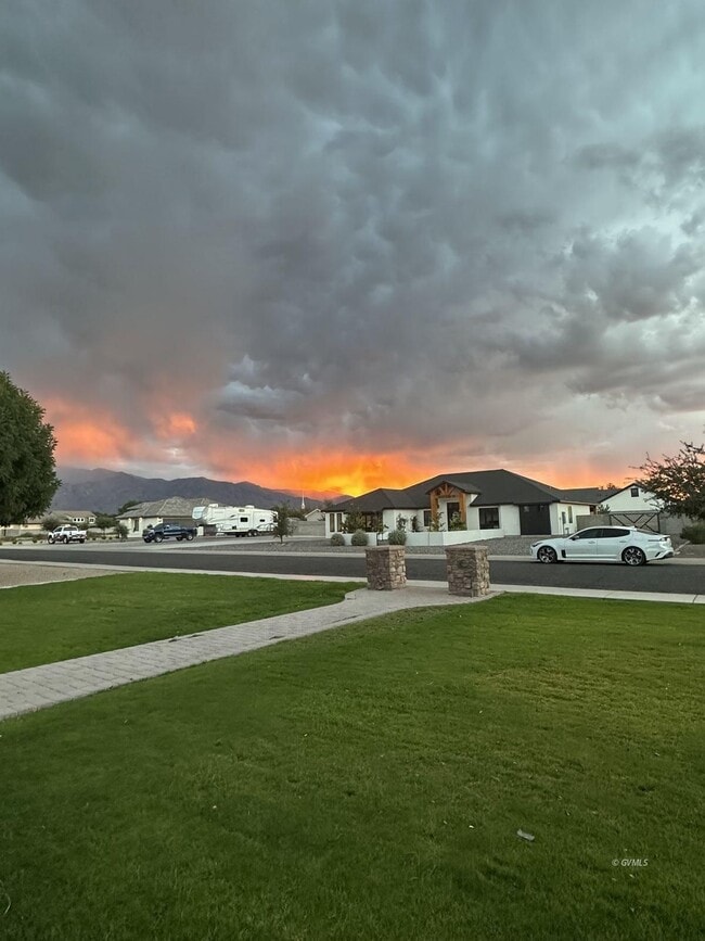 Building Photo - 2415 51st Ave