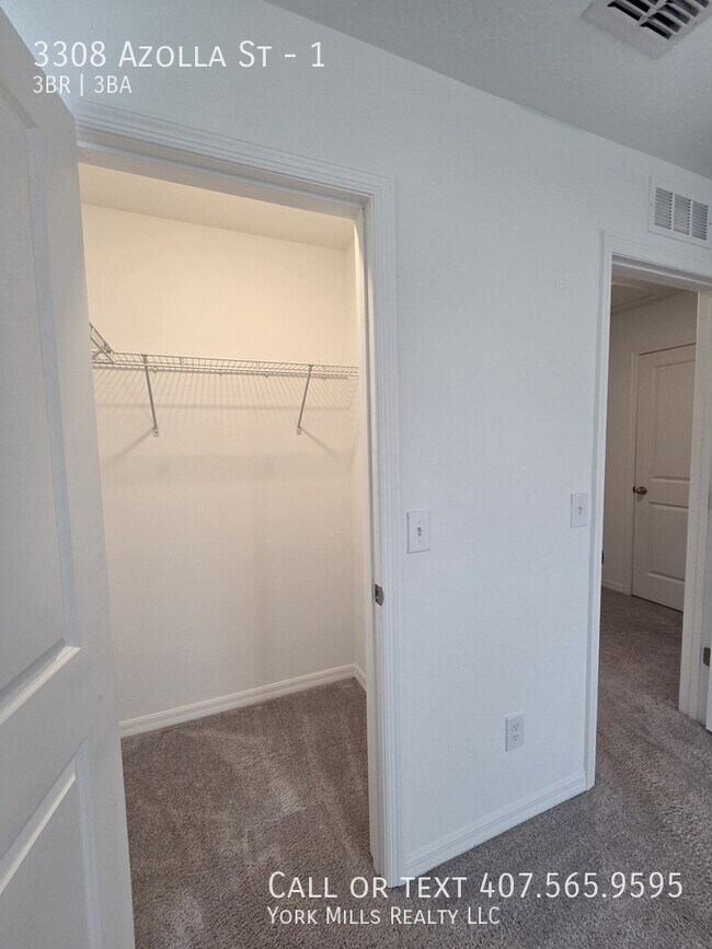 Building Photo - 3308 Azolla St