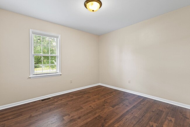 Building Photo - Kanton Ridge