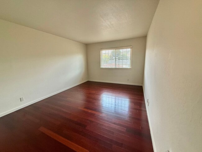 Building Photo - BERRYESSA - Beautiful 2 story home in desi...