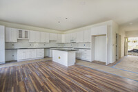 Building Photo - 634 Spring-