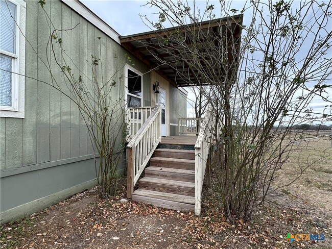 Building Photo - 532 Post Office St