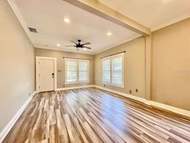 Building Photo - 3301 E 25th Ave