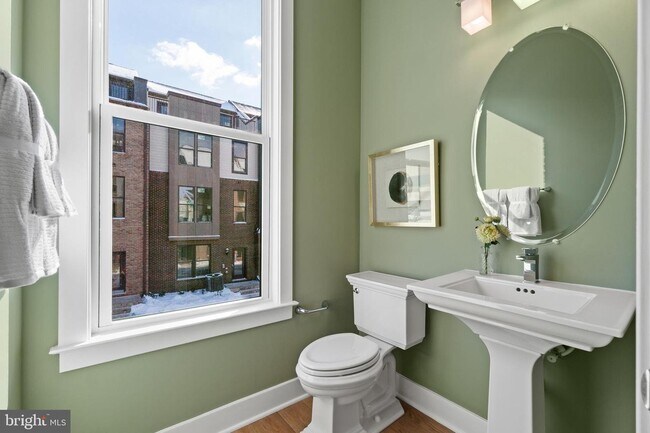 Building Photo - 2459 Liberty Lp