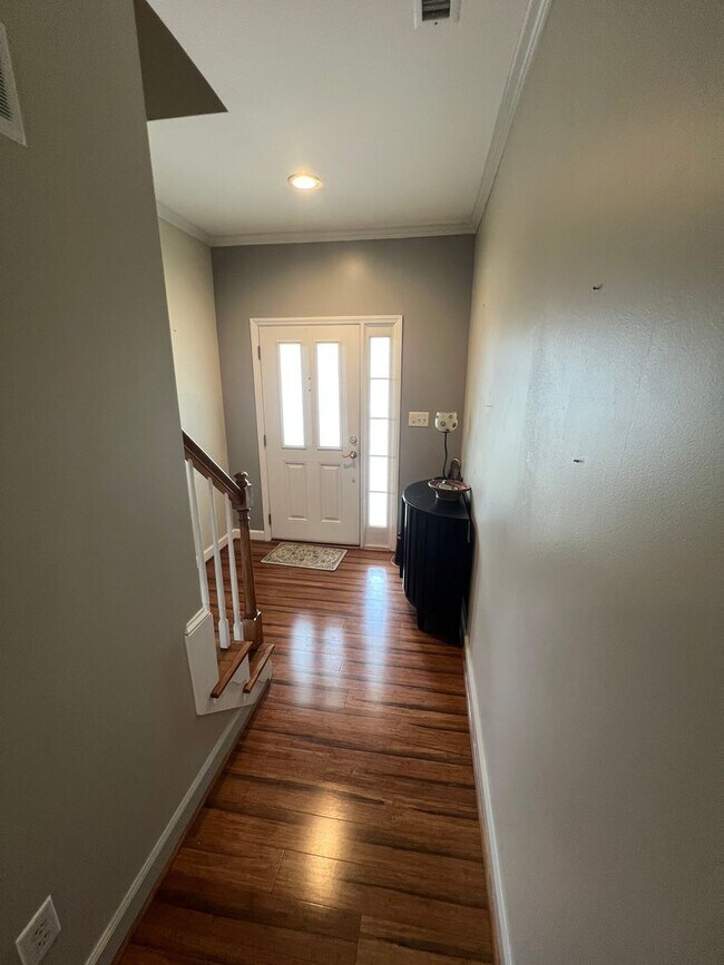 Building Photo - 50307 Governors Dr