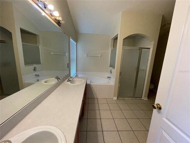 Building Photo - 4219 Andover Cay Blvd