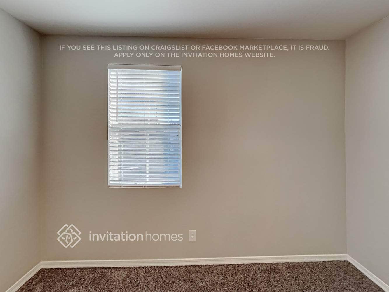 Building Photo - 4132 E Pony Ln