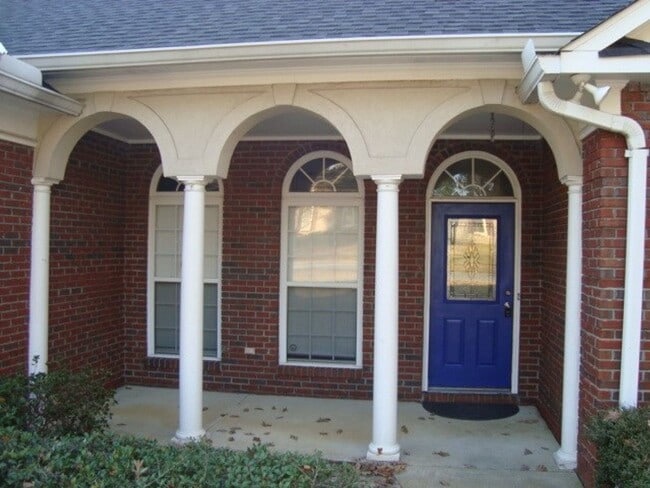 Building Photo - Ready to Rent!