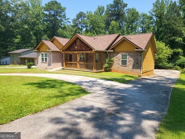 Building Photo - 3873 King Edward Trail SW