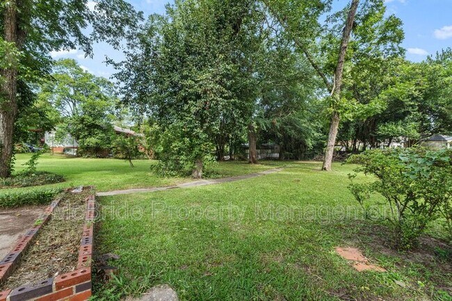 Building Photo - 105 Nut Grove Dr